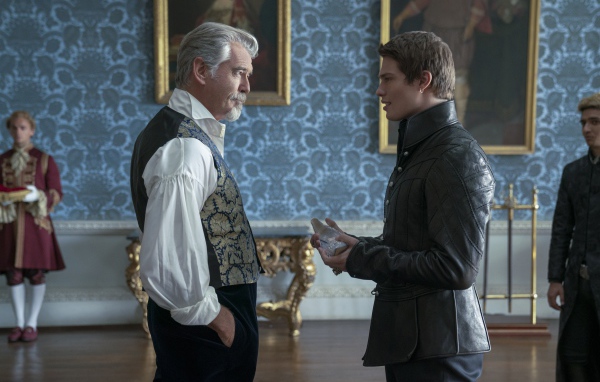 Кадр нового фильма Золушка, 2021