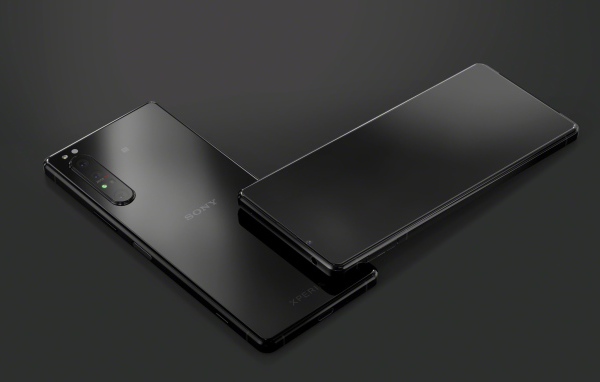 Черный тонкий смартфон Sony Xperia 1 II