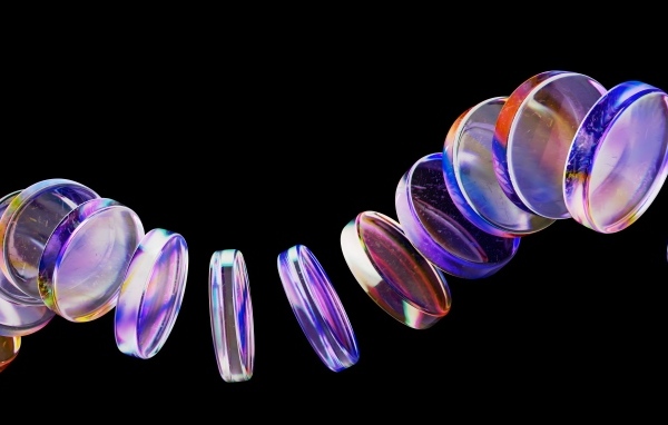 Неоновые стеклянные круги на черном фоне