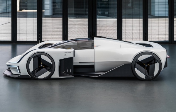 Автомобиль Polestar Synergy вид сзади