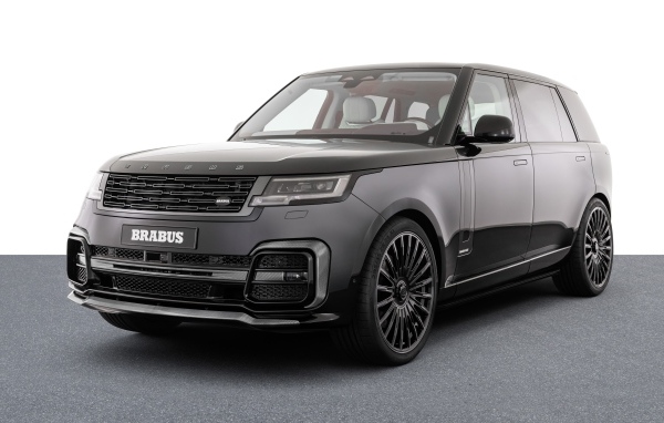 Внедорожник Brabus 600 2023 года на сером фоне