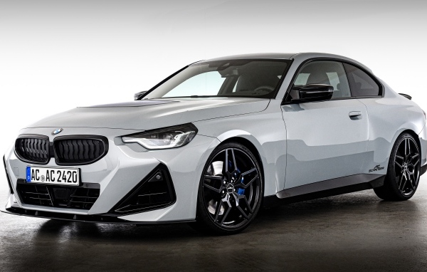 Серебристый автомобиль AC Schnitzer ACS2 4.0i