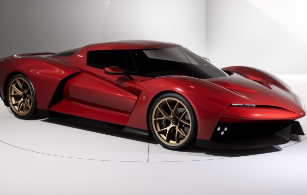 Стильный спортивный автомобиль Bizzarrini The Giotto