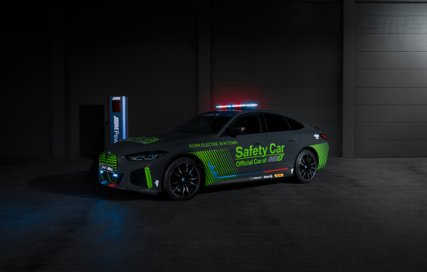 Электрический автомобиль BMW I4 M50 Safety 