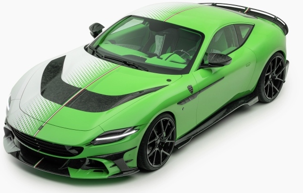 Автомобиль Mansory Tempesta Verde Ferrari Roma на белом фоне