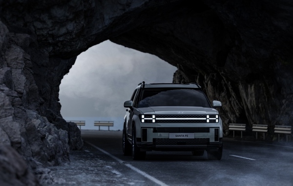 Новый автомобиль Hyundai Santa Fe 2024 года