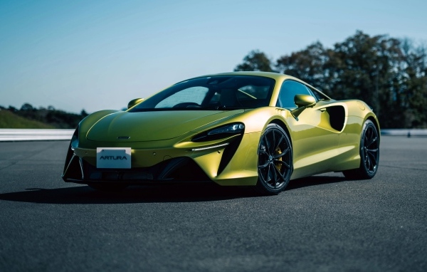 Автомобиль McLaren Artura