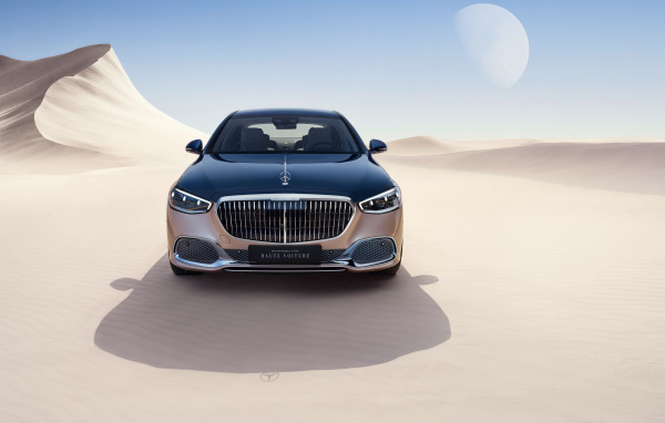 Автомобиль Mercedes-Maybach S 680 4MATIC Haute Voiture 2023 вид спереди