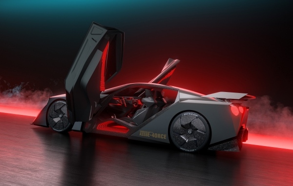 Открытые двери в автомобиле Nissan Hyper Force