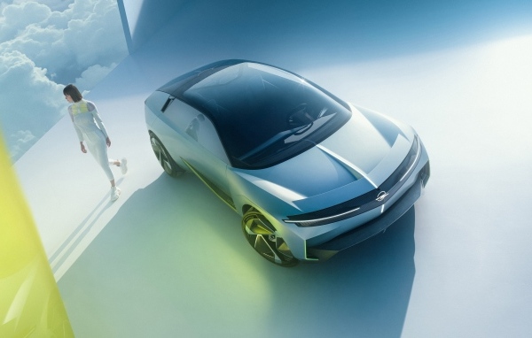Новый автомобиль Opel Experimental