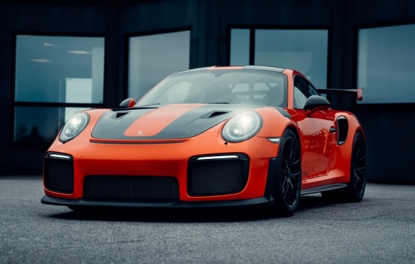 Автомобиль Porsche 911 GT2 RS