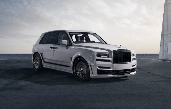 Дорогой автомобиль Rolls-Royce Cullinan Overdose S 2023 года