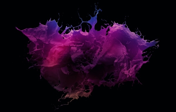Брызги сиреневой краски на черном фоне