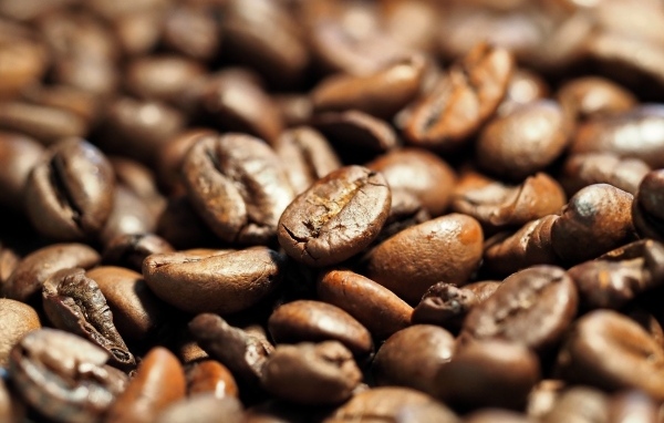 Ароматные жареные кофейные зерна