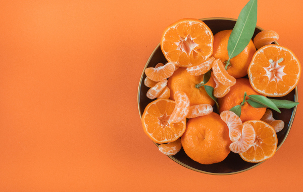 Ароматные мандарины в миске