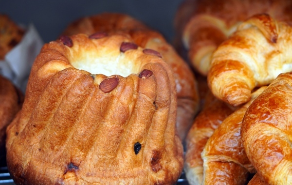 Свежая ароматная сладкая выпечка