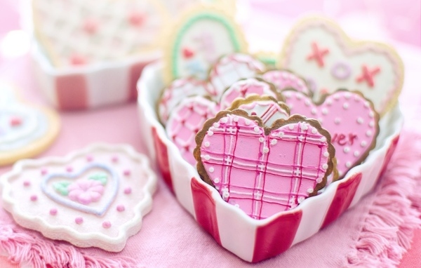 Коробка с печеньем в форме сердца