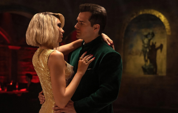 Пара главных героев нового фильма Аргайл, 2024