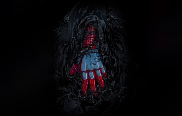 Рука Спайдермена погружается в черную массу