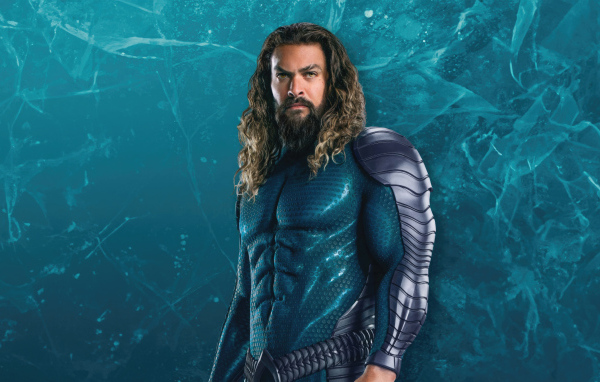 Сильный супергерой Аквамен