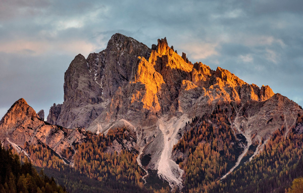 Острые вершины итальянских альп