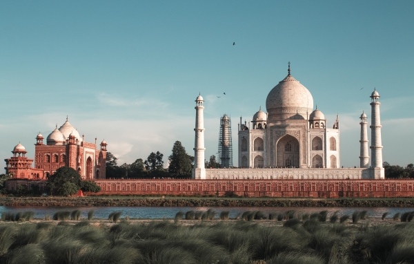 Большой красивый храм Тадж Махал, Индия
