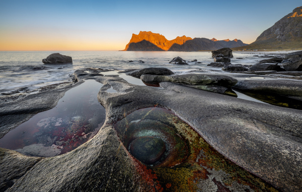 Каменный берег Лофотенских островов, Норвегия