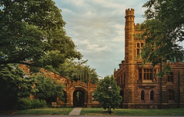 Старое здание Принстонский университет, США