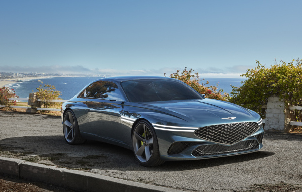 Электрический автомобиль Genesis X