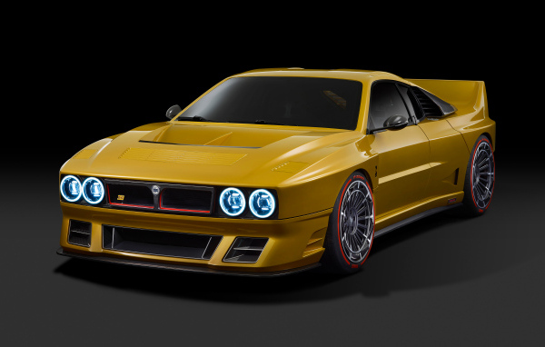 Вид спереди на автомобиль Kimera EVO38 2024 года