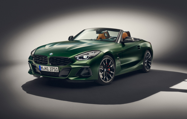 Кабриолет BMW Z4 M40i MT Pure Impulse Edition 2024 года вид спереди