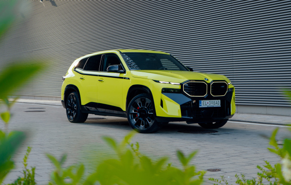 Внедорожник BMW XM 50e