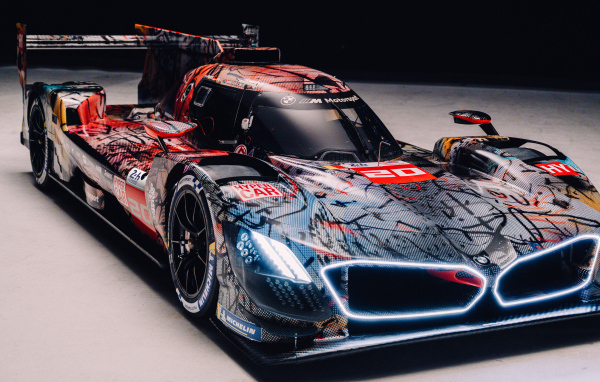 Новый спортивный автомобиль  BMW Art Car By Julie Mehretu