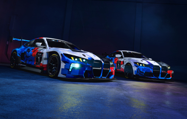 Два автомобиля  BMW M4 GT3 EVO & BMW M4 GT4 EVO 2024 года