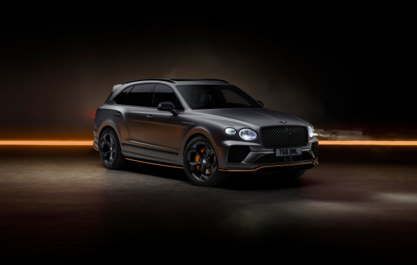 Автомобиль  Bentley Bentayga S Black Edition 2024  года