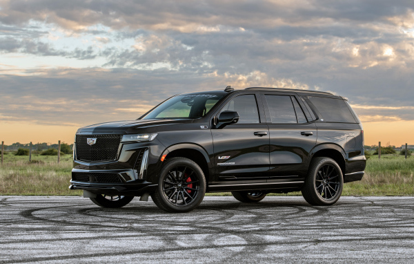 Черный внедорожник Hennessey Cadillac Escalade-V H850 2024 года