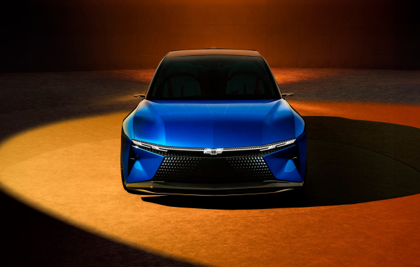 Вид спереди на автомобиль концепт  Chevrolet FNR-XE