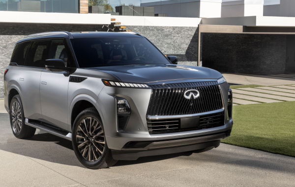 Серебристый внедорожник  Infiniti QX80 Autograph AWD 2025 года