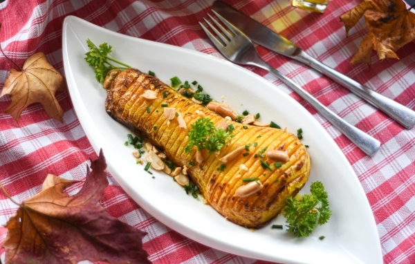 Тыква запеченная с орехами