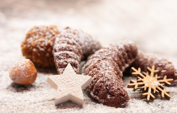 Рождественское печенье с сахарной пудрой