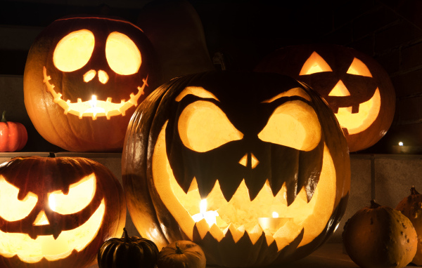 Жуткие тыквы фонари на праздник Хэллоуин