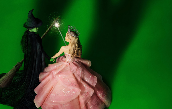 Постер нового фильма Злая: Часть первая