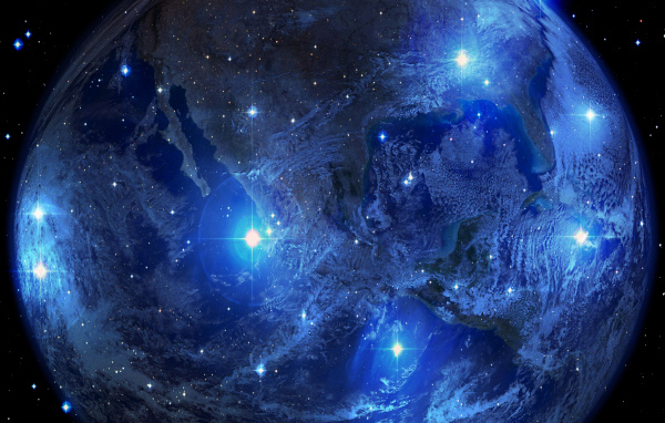 Яркие вспышки на планете Земля в голубом космосе