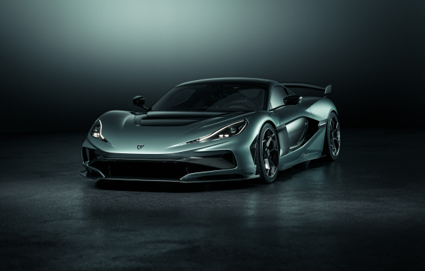 Автомобиль Rimac Nevera R 2024 года вид спереди