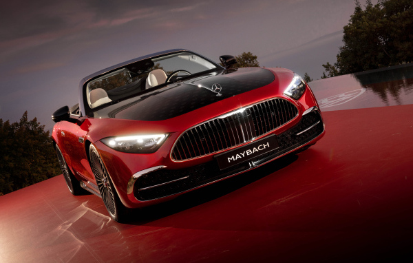 Красный Mercedes-Maybach SL 680 Monogram Series 2024 года