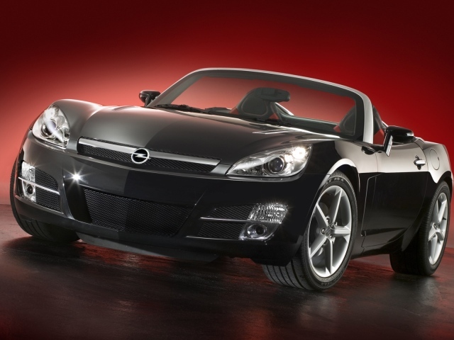 Черный Opel GT Turbo