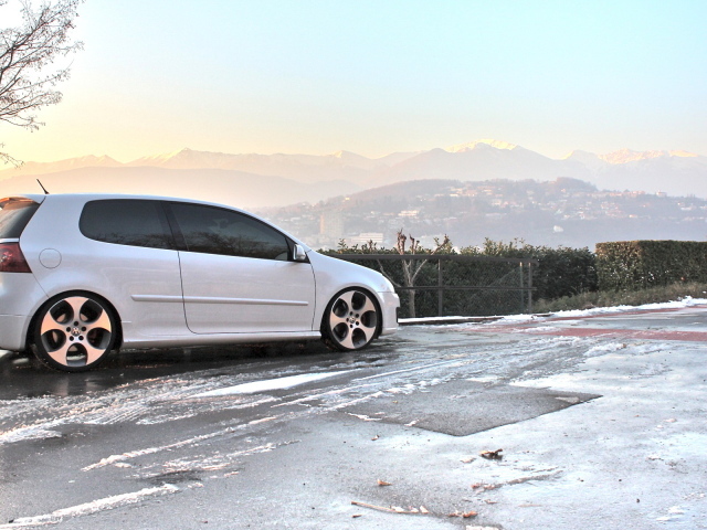 Volkswagen Golf GTI