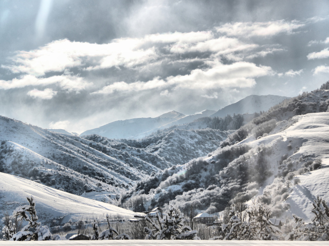 Снежные склоны