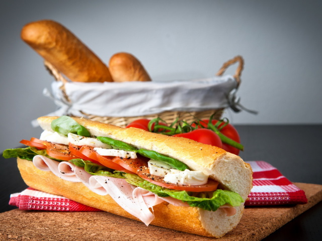 http://www.zastavki.com/pictures/640x480/2012/Food_Differring_meal_Big_sandwich_034342_29.jpg