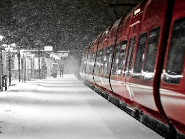 	 Train on a snowy station